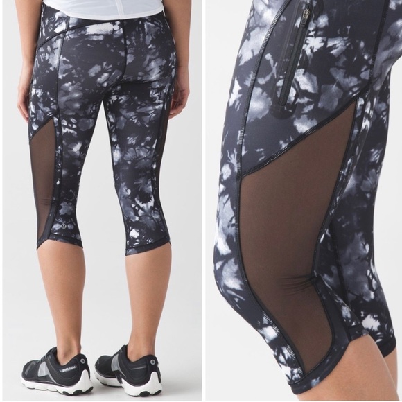 lululemon athletica Pants - Lululemon Sun Runner Crop Legging Dusk Dye Black